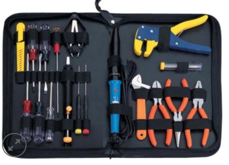 KIT DE HERRAMIENTAS TMC 18 PIEZAS