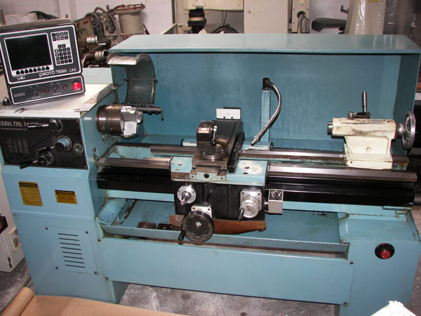TORNO CNC (SEMI NUEVO)
