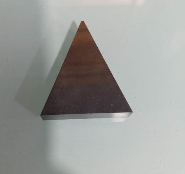 PASTILLA SOLDABLE TRIANGULAR 1-3/8&quot; X 3/8&quot; X 1-3/4&quot;